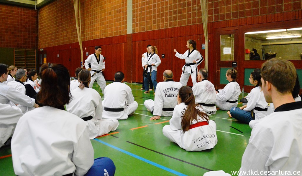 Poomsae_Seminar_2019GM_Ik-Pil_Kangbild15.jpg